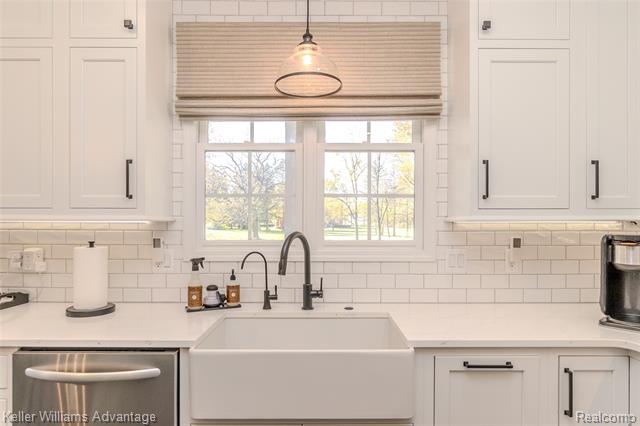 Builiding view twenty one for 21255 Chubb, Northville, MI. 48167