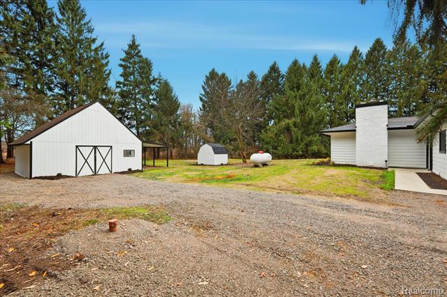 Builiding view thirty four for 3643 Noble, Oxford, MI. 48370