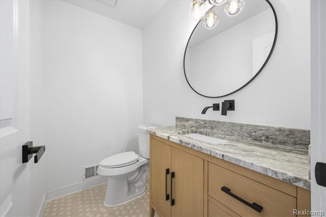 Builiding view twenty four for 3643 Noble, Oxford, MI. 48370