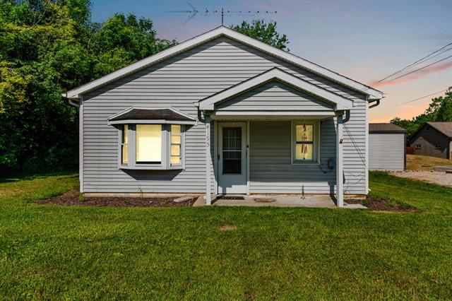 Builiding view one for 4195 Forest, Leonard, MI. 48367