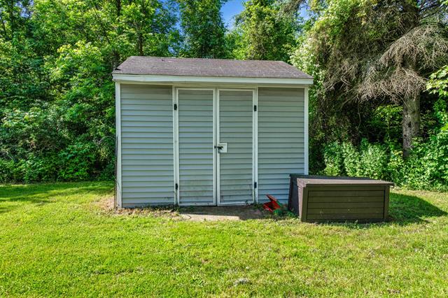 Builiding view six for 4195 Forest, Leonard, MI. 48367