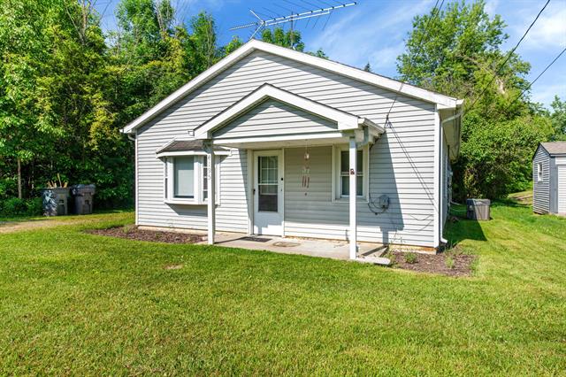 front view for 4195 Forest St, Leonard, Mi. 48367