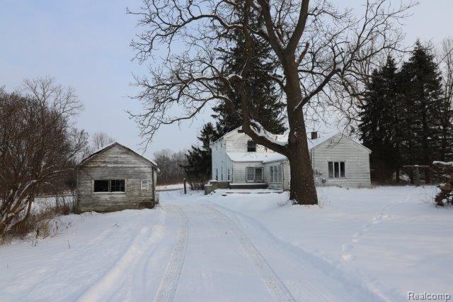 front view for 571 N Baldwin Rd, Oxford, Mi. 48371