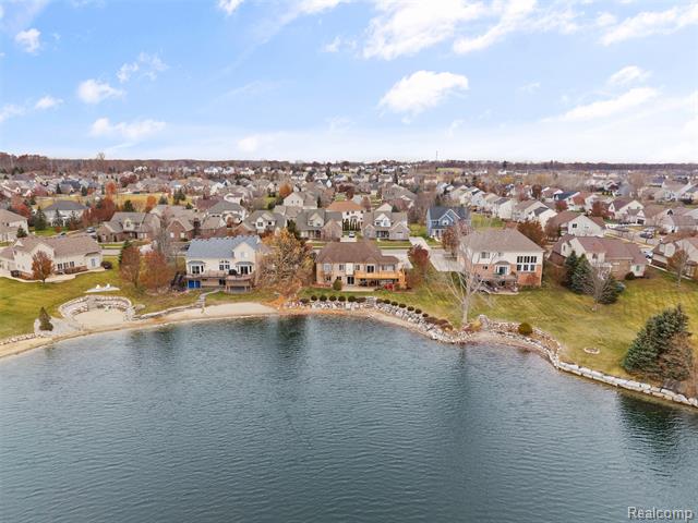 Builiding view thirty five for 791 W Bay Shore, Oxford, MI. 48371