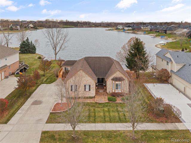 Builiding view thirty one for 791 W Bay Shore, Oxford, MI. 48371