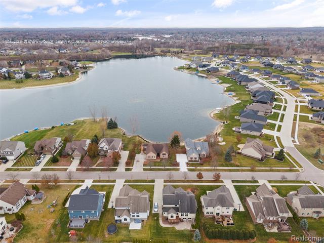 Builiding view thirty six for 791 W Bay Shore, Oxford, MI. 48371