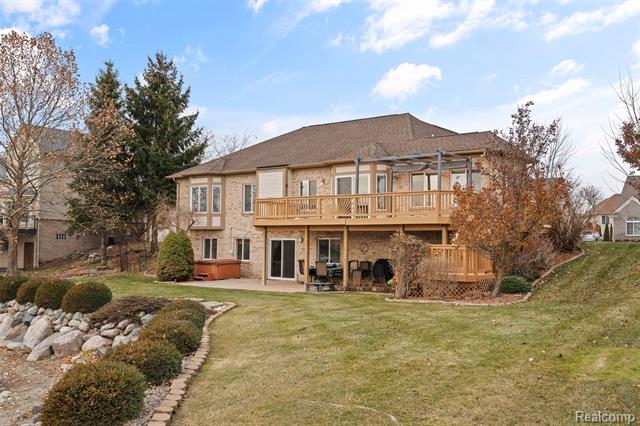 Builiding view thirty for 791 W Bay Shore, Oxford, MI. 48371