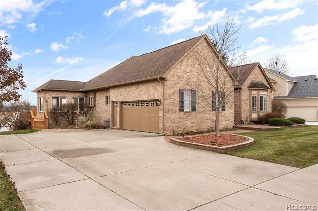 Builiding view two for 791 W Bay Shore, Oxford, MI. 48371