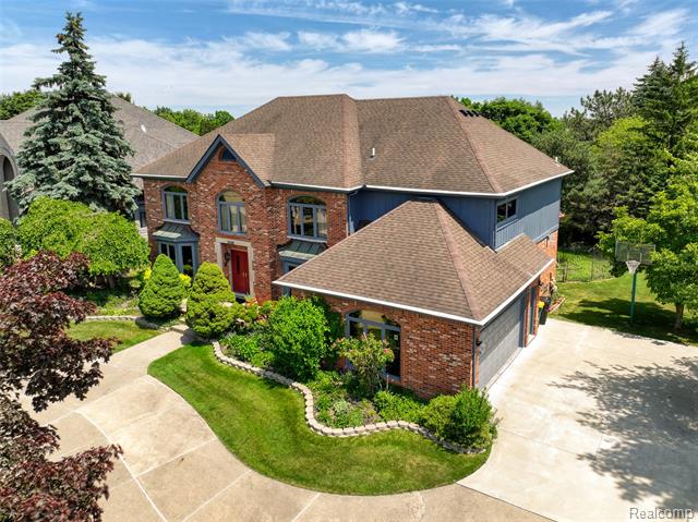 Builiding view fifty one for 29342 Strathmore, Farmington, MI. 48331