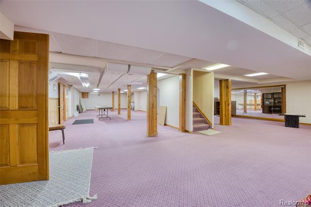 Builiding view forty one for 29342 Strathmore, Farmington, MI. 48331
