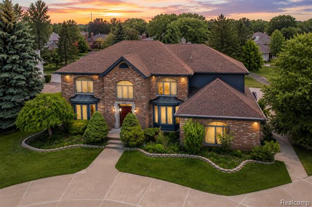 front view for 29342 Strathmore Dr, Farmington, Mi. 48331