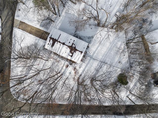 Builiding view thirty eight for 30080 Highmeadow, Farmington, MI. 48334