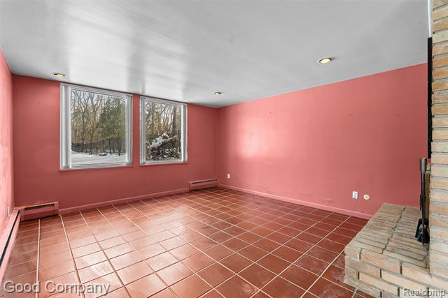 Builiding view twenty eight for 30080 Highmeadow, Farmington, MI. 48334