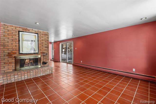 Builiding view twenty nine for 30080 Highmeadow, Farmington, MI. 48334