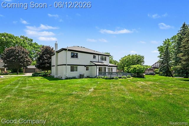 Builiding view thirty five for 30049 Mayfair, Farmington, MI. 48331