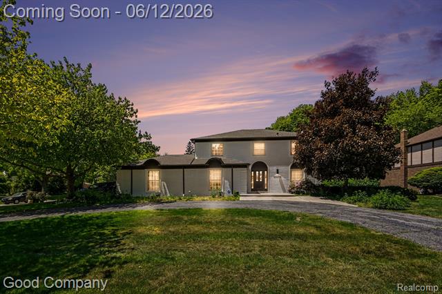 front view for 30049 Mayfair Dr, Farmington, Mi. 48331