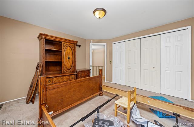 Builiding view forty five for 30056 Mayfair, Farmington, MI. 48331
