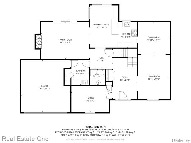 Builiding view sixty two for 30056 Mayfair, Farmington, MI. 48331