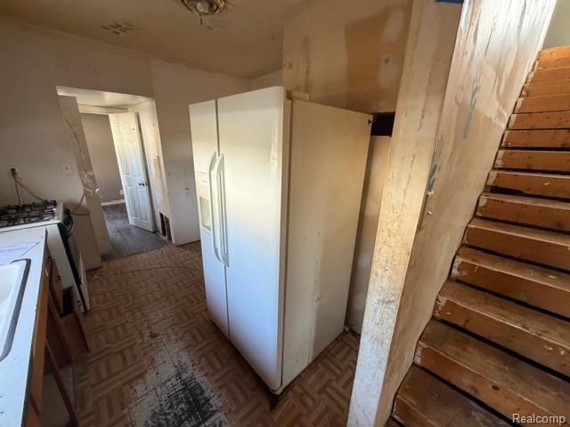 Builiding view eight for 120 Pickford, Novi, MI. 48377