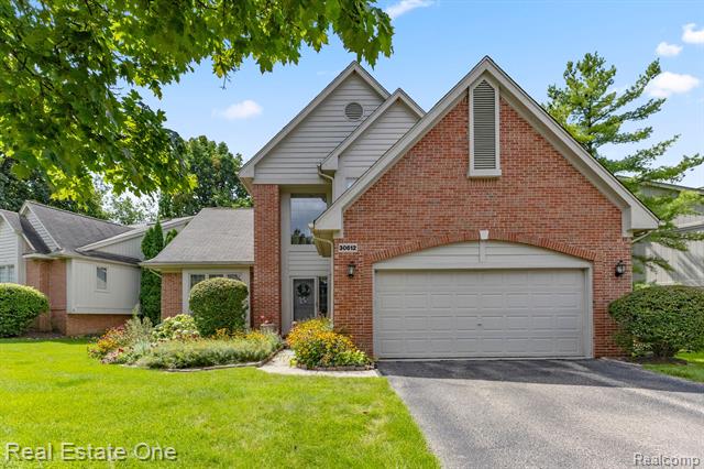 Builiding view one for 30612 Sequoia, Farmington, MI. 48331