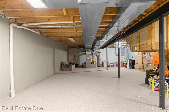 Builiding view thirty nine for 30612 Sequoia, Farmington, MI. 48331