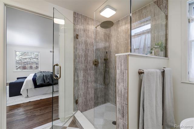 Builiding view thirty two for 25330 Devon, Franklin, MI. 48025