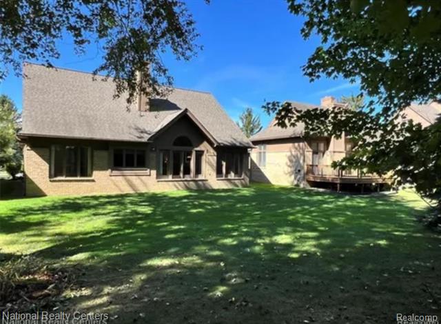 Builiding view one for 28760 Hidden, Farmington, MI. 48331