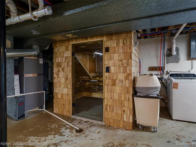Builiding view twenty two for 29523 Ravenscroft, Farmington, MI. 48331