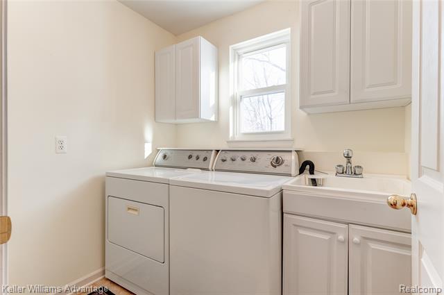 Builiding view eleven for 40827 Lenox Park, Novi, MI. 48377