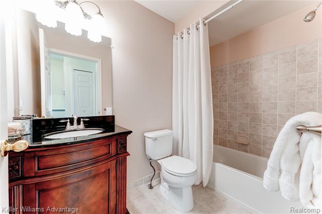 Builiding view fourteen for 40827 Lenox Park, Novi, MI. 48377