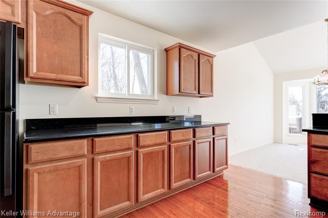 Builiding view nine for 40827 Lenox Park, Novi, MI. 48377