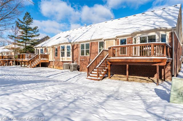 Builiding view twenty six for 40827 Lenox Park, Novi, MI. 48377