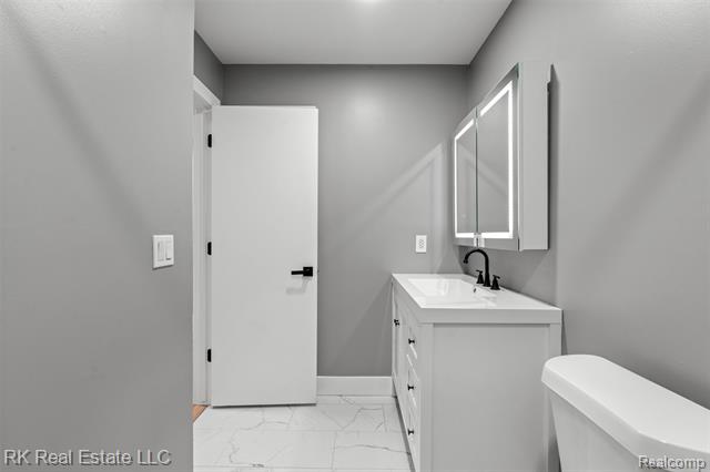 Builiding view sixteen for 44900 Bayview, Novi, MI. 48377