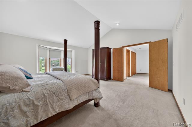 Builiding view fifty seven for 30693 Huntsman E, Farmington, MI. 48331