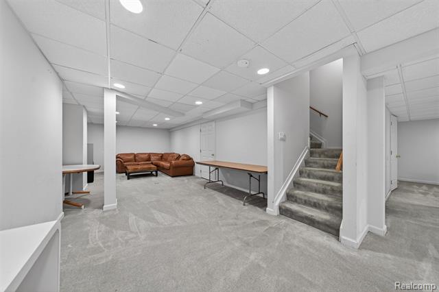 Builiding view seventy four for 30693 Huntsman E, Farmington, MI. 48331