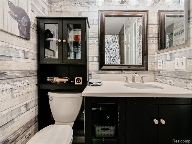 Builiding view eleven for 41399 Belden, Novi, MI. 48377