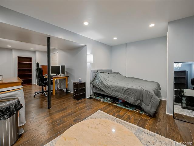 Builiding view twenty one for 41399 Belden, Novi, MI. 48377