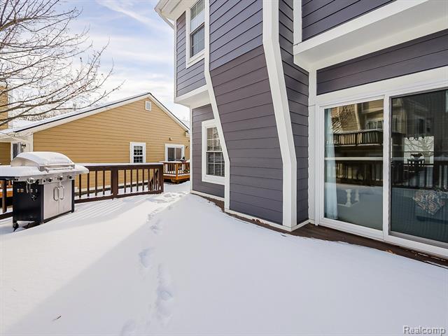 Builiding view twenty seven for 41399 Belden, Novi, MI. 48377