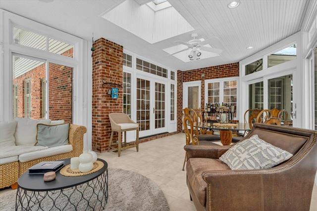 Builiding view fourteen for 31495 Sleepy Hollow, Franklin, MI. 48025