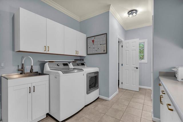 Builiding view thirty four for 31495 Sleepy Hollow, Franklin, MI. 48025