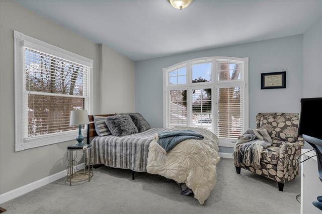 Builiding view thirty two for 31495 Sleepy Hollow, Franklin, MI. 48025