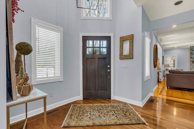 Builiding view three for 31495 Sleepy Hollow, Franklin, MI. 48025