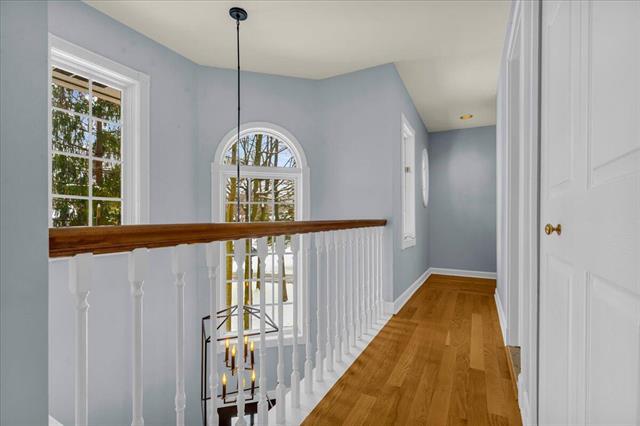 Builiding view twenty seven for 31495 Sleepy Hollow, Franklin, MI. 48025