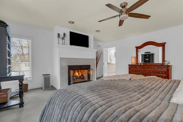 Builiding view twenty two for 31495 Sleepy Hollow, Franklin, MI. 48025