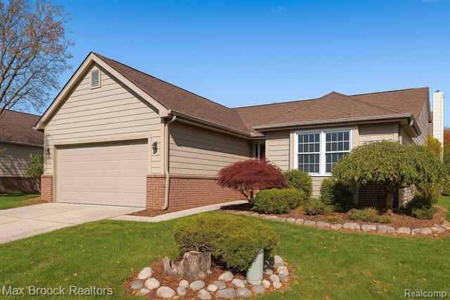 front view for 30951 Savannah Ct, Novi, Mi. 48377