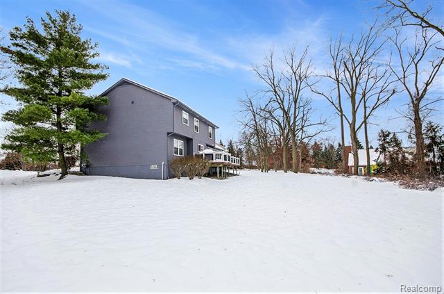 Builiding view thirty six for 1871 Plumridge, Walled Lake, MI. 48390