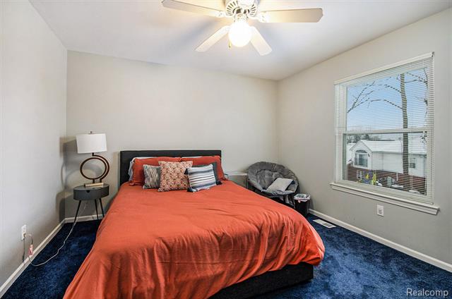 Builiding view thirty for 1871 Plumridge, Walled Lake, MI. 48390