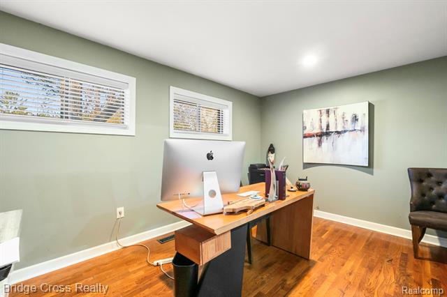 Builiding view fifteen for 24459 Bloomington, Franklin, MI. 48025