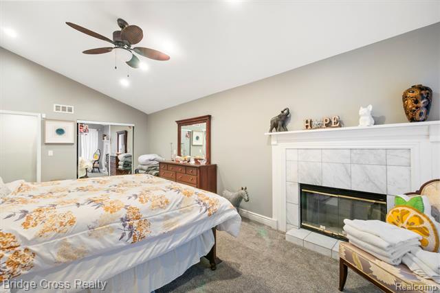 Builiding view twenty six for 24459 Bloomington, Franklin, MI. 48025