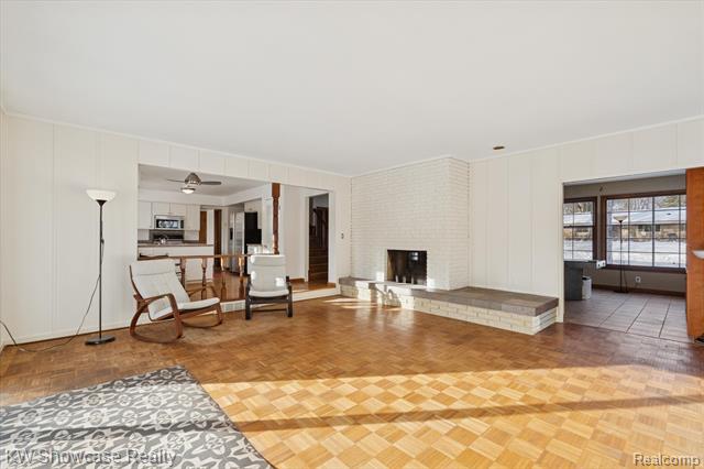 Builiding view eleven for 5241 S Pebblecreek, West Bloomfield, MI. 48322